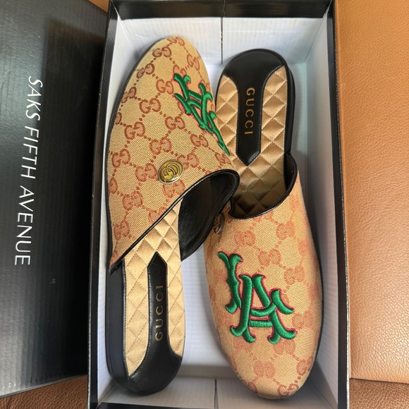 New Gucci Original GG Canvas MLB Slipper with LA Angels logo patch - Authentic! main image 10
